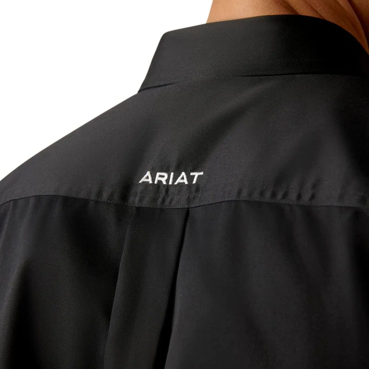 ARIAT Men's Team Logo Twill Classic Fit Shirt
