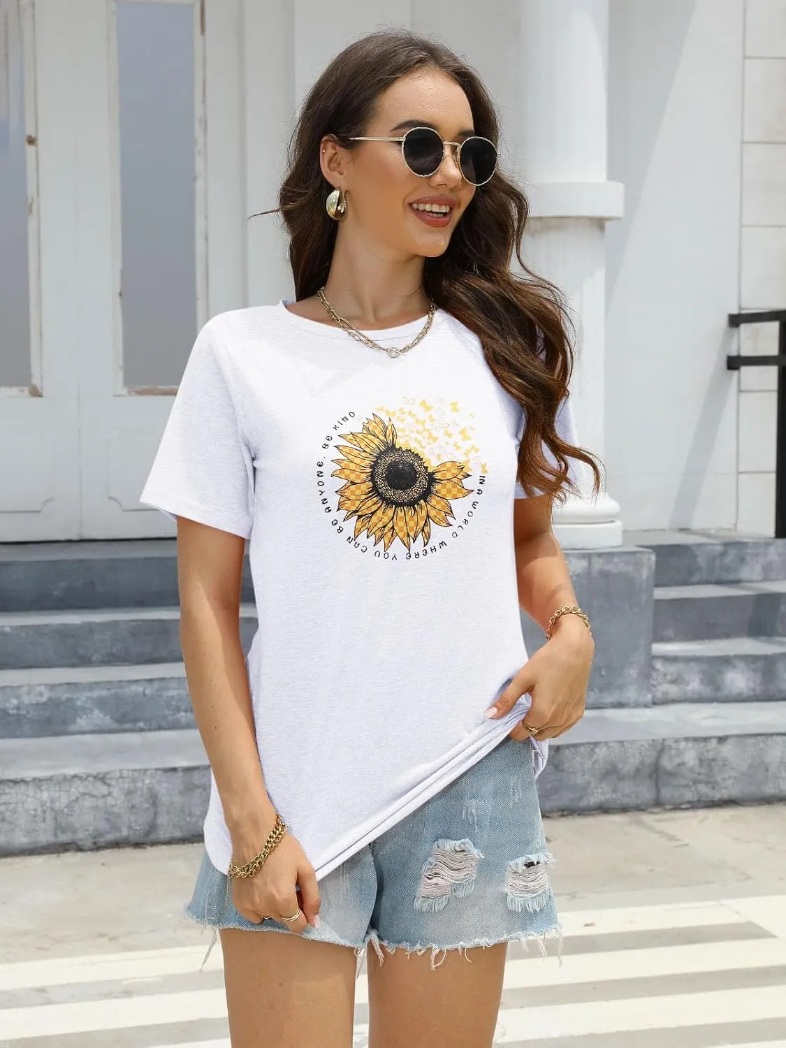EADINVE Women's Short Sleeve Crew Neck Sunflower Graphic Printed Summer Tee Vintage T Shirt Cotton Tops Novelty Cool Shirt